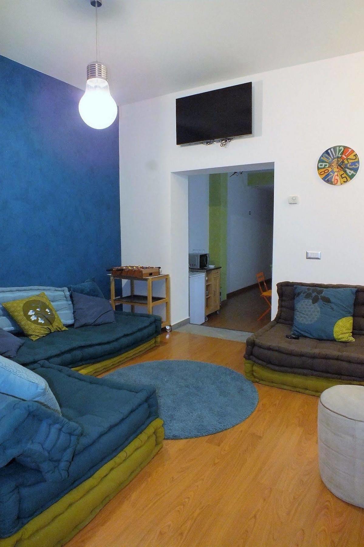 Hostal Atmos Luxe Navigli Milán